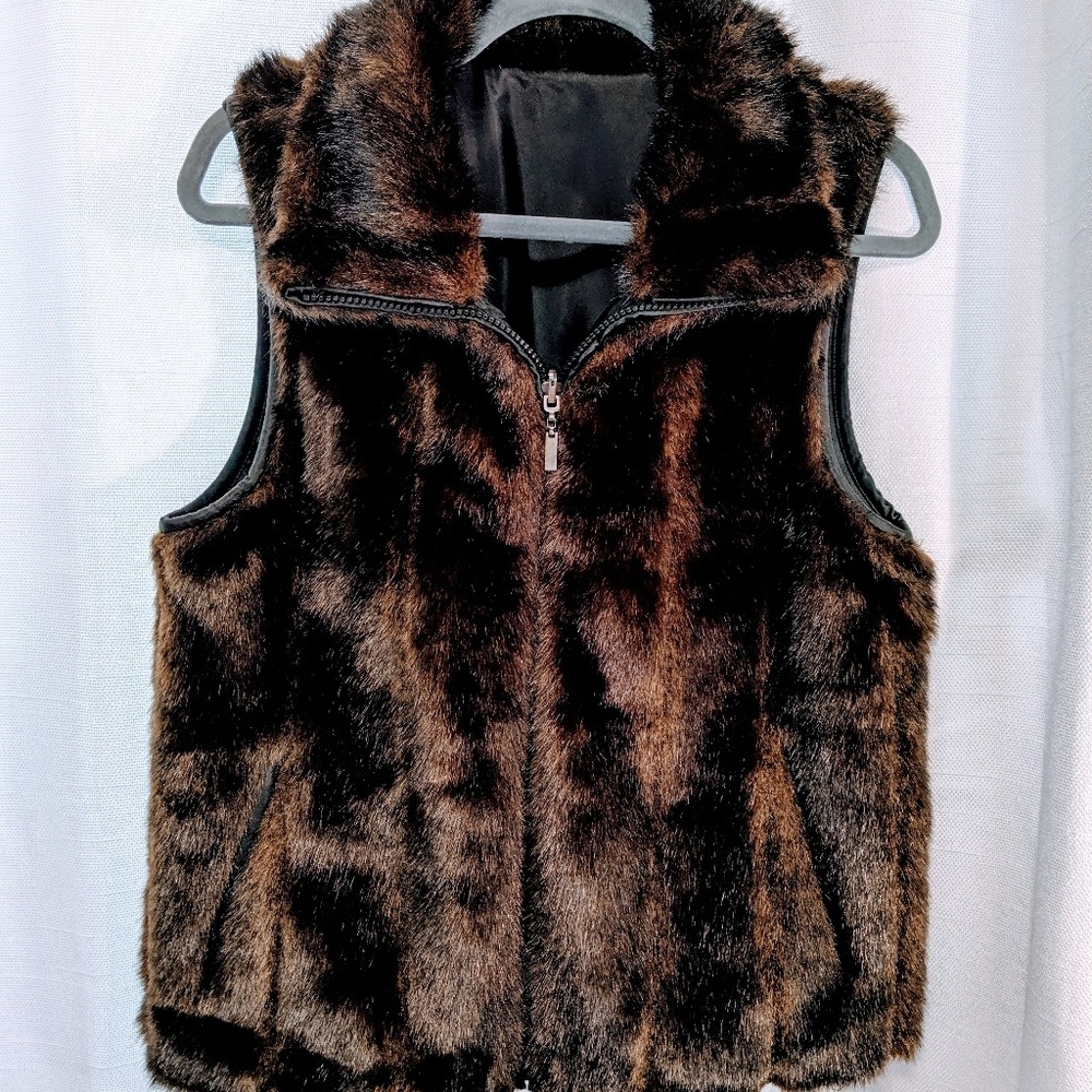 Reversible Vest Faux Fur